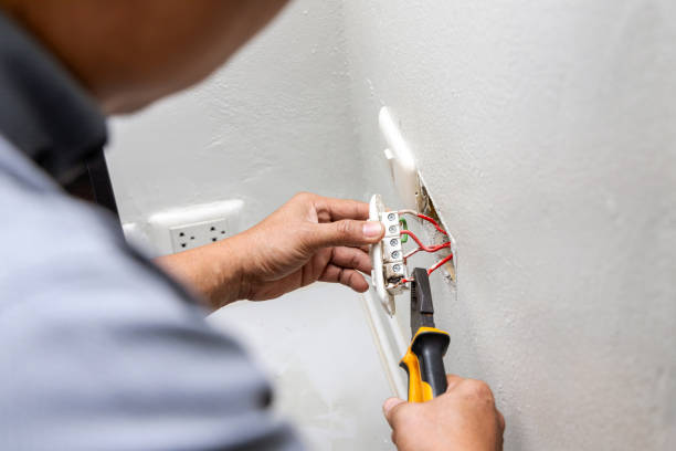 Best Circuit Breaker Repair  in Leonville, LA
